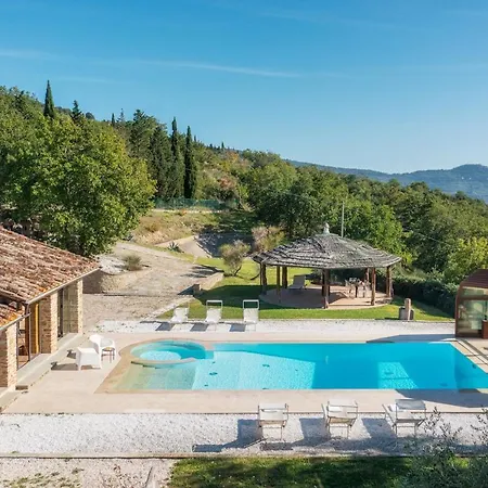 Il Romitoio 12, Emma Вілла