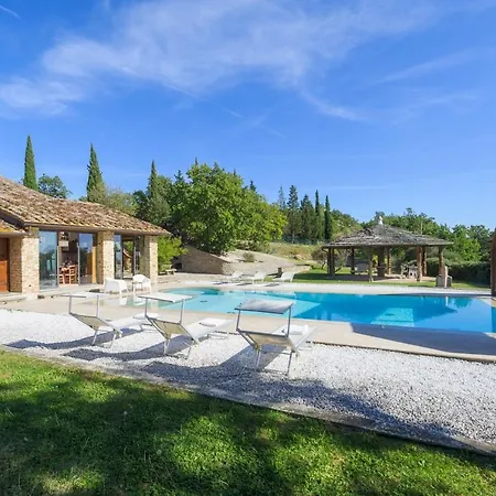 Il Romitoio 12, Emma Вілла *