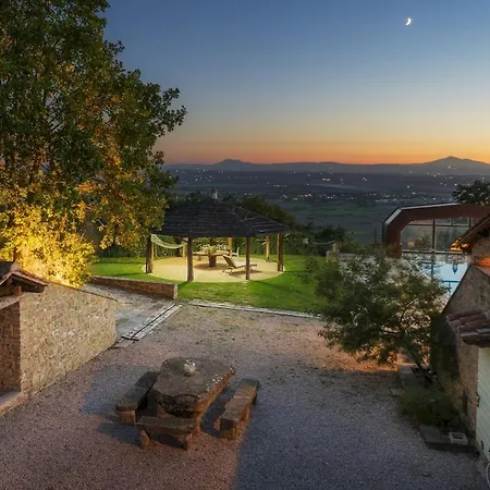 Вілла Il Romitoio 12, Emma