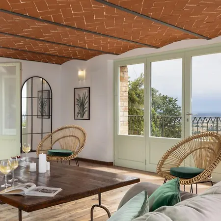 Il Romitoio 12, Emma Вілла Кортона