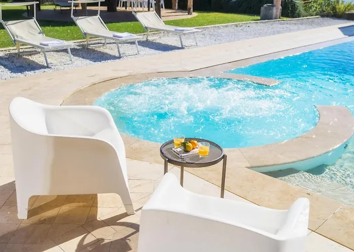 Il Romitoio 12, Emma Villa *