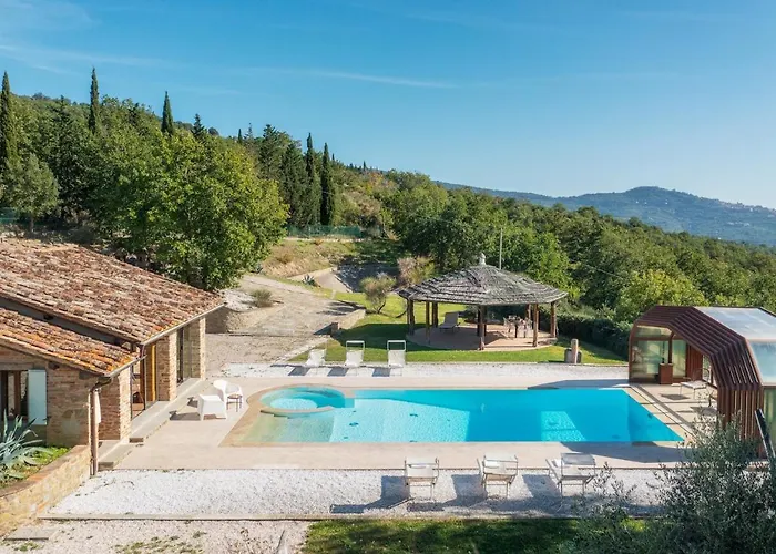 Il Romitoio 12, Emma Вилла