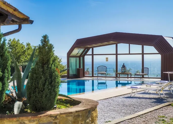 Il Romitoio 12, Emma Вілла *