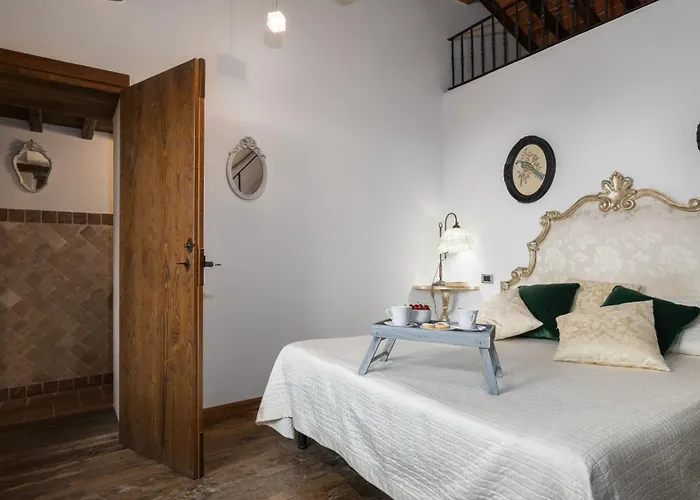 Il Romitoio 12, Emma Villa Cortona